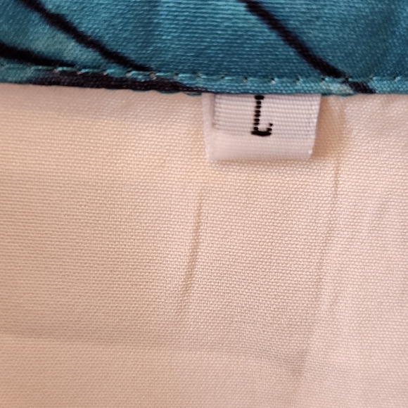 Fun Hawaii Shirt - Men's Large - Picture 6 of 6